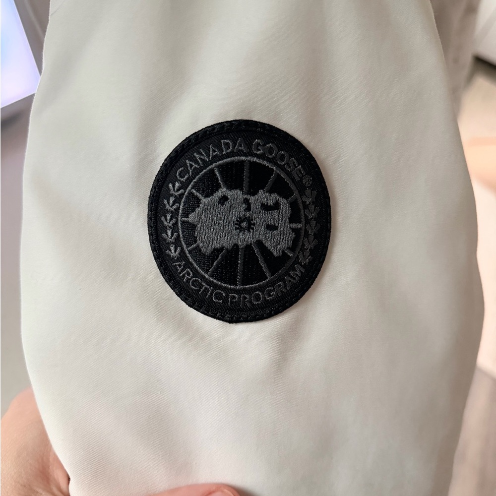 Men’s. Canada Goose - Black Label. White fur hooded parka - Picture 5 of 11